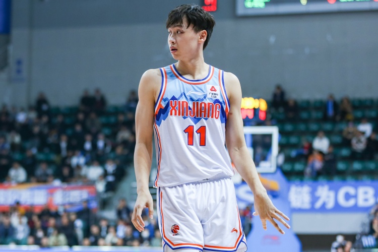 中規(guī)中矩！齊麟8中4拿到15分6籃板 有4失誤&正負(fù)值-10