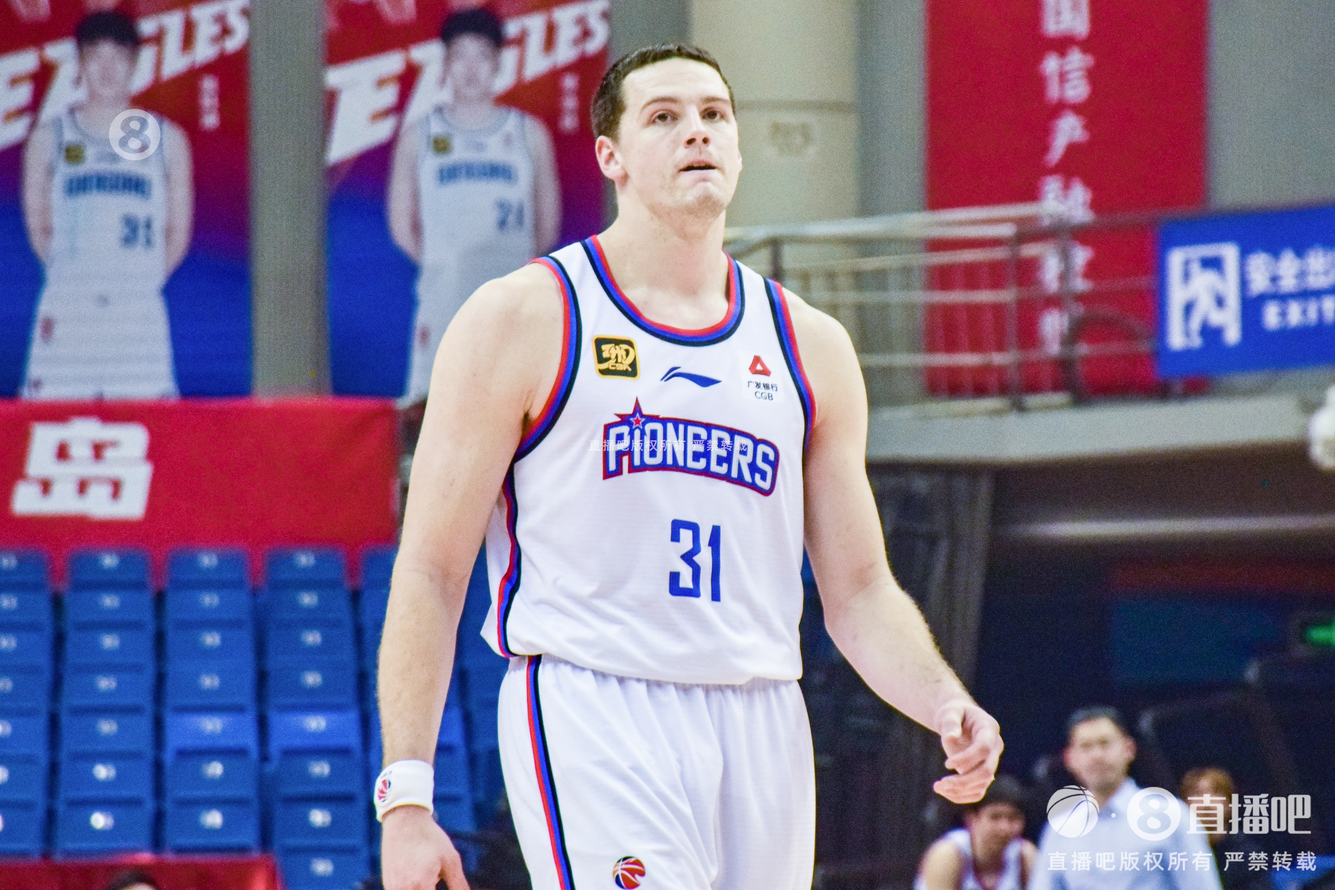 24-25CBA常規(guī)賽籃板榜：大衛(wèi)-詹姆斯14.2板居首 楊瀚森本土籃板王