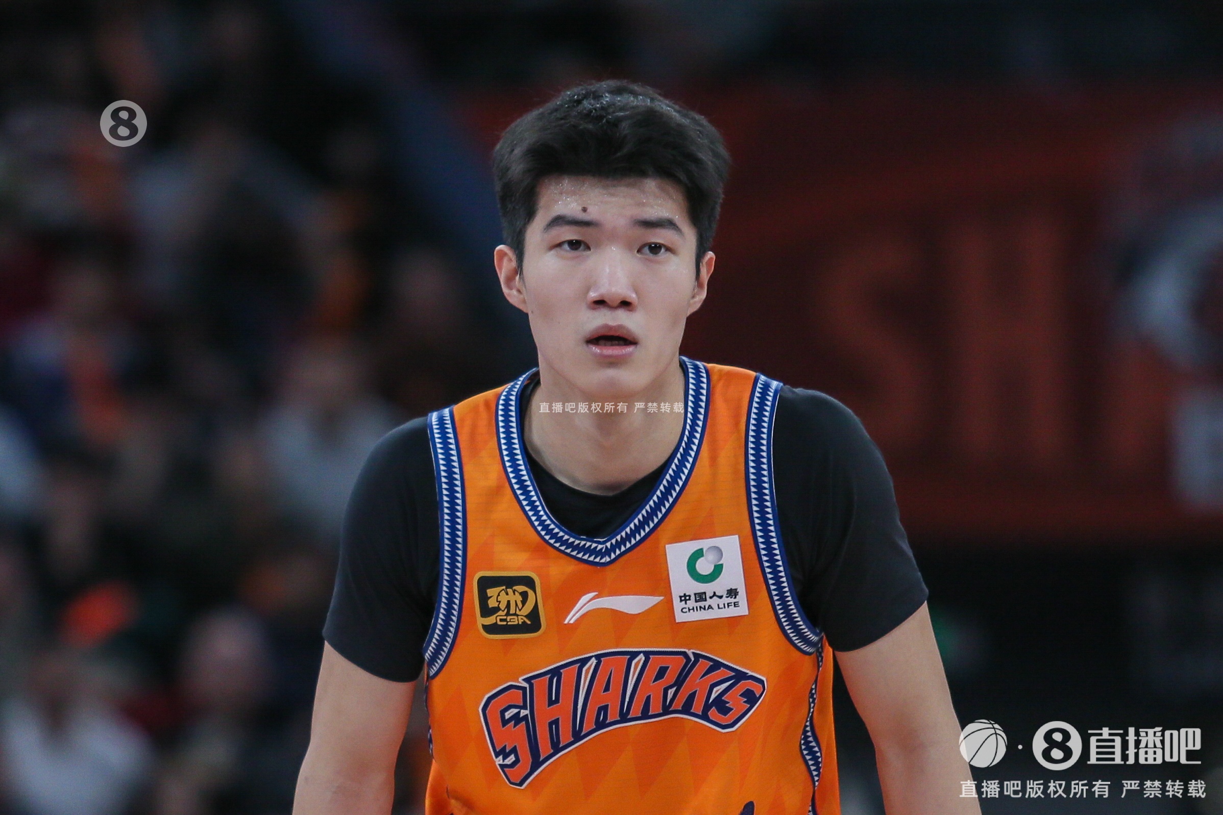 率先發(fā)力！偰李永煒首節(jié)5中4拿到11分 三分4中3