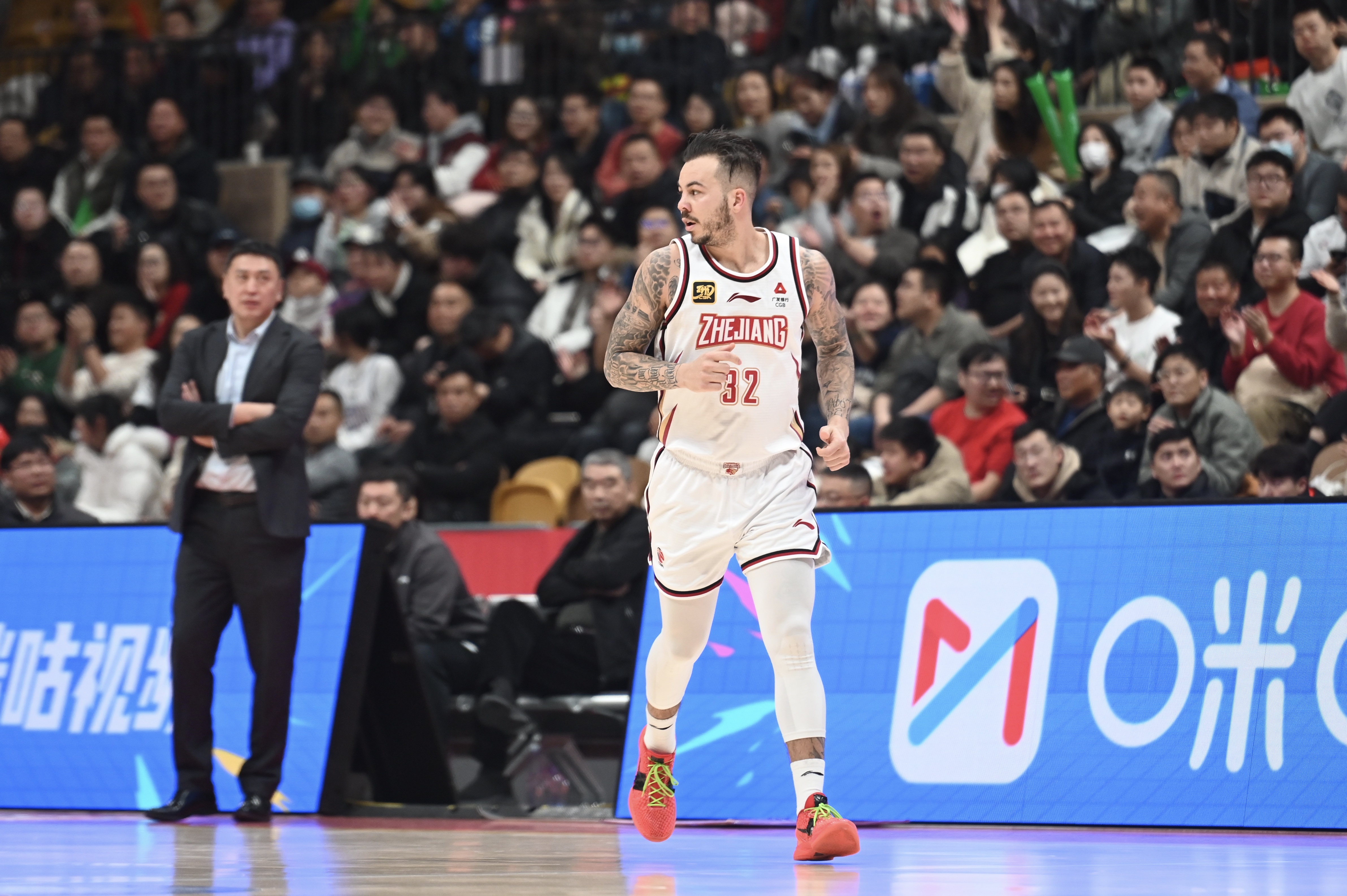 得分爆炸力！約克23中13得34分2板8助4斷 三分11中6